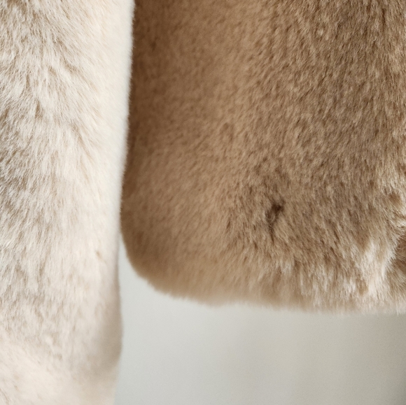 NWT Faux Fux Double Breasted Coat - Picture 13 of 15